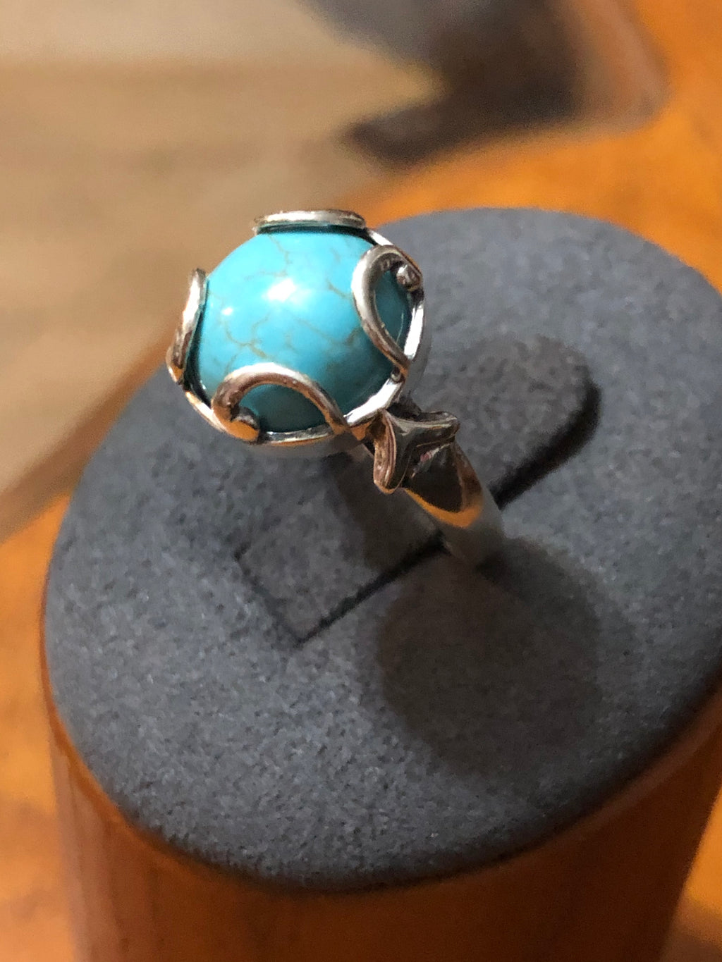 R14 SS Loop with 12 mm Turquoise cabochion size 7