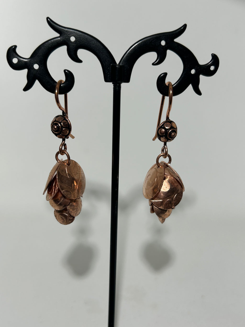 E60  Copper cascading disc earrings