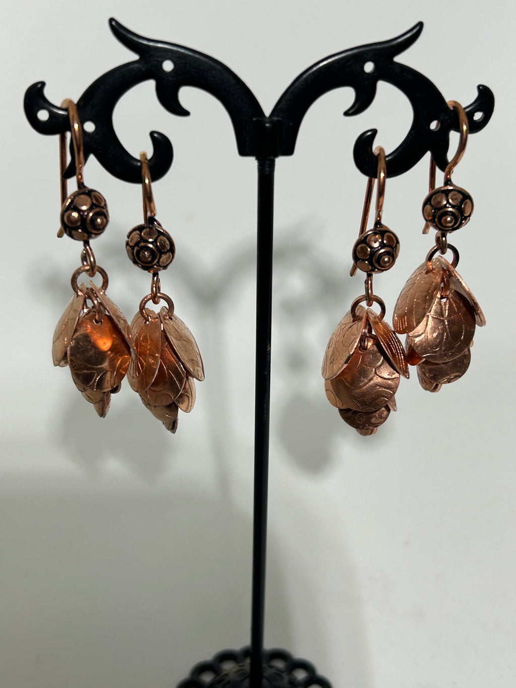 E60  Copper cascading disc earrings