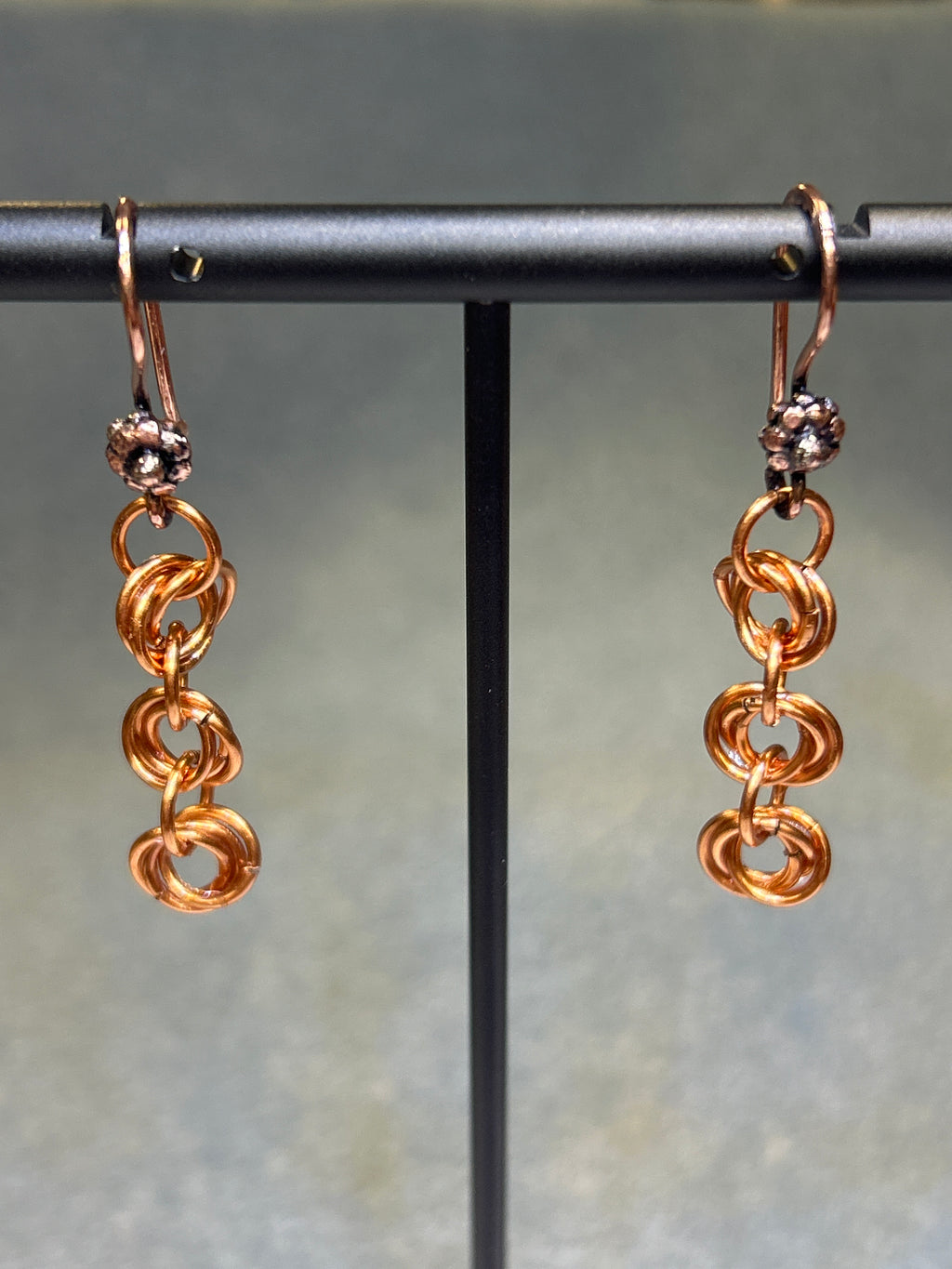 E83 medium copper chainmail earrings