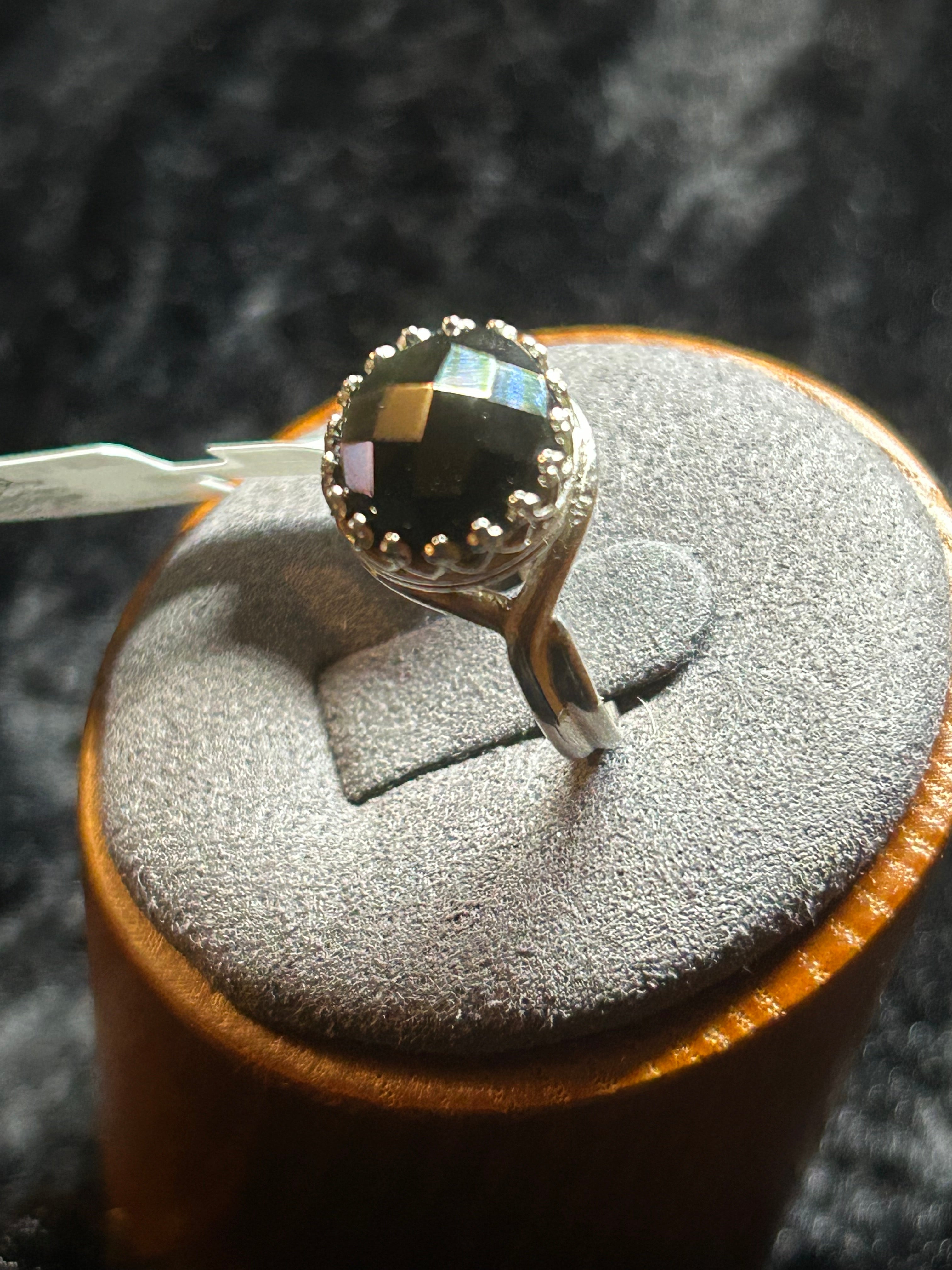 R38 SS 12mm Rose-cut Black Onyx crown bezel with split shank size 6.5 ring