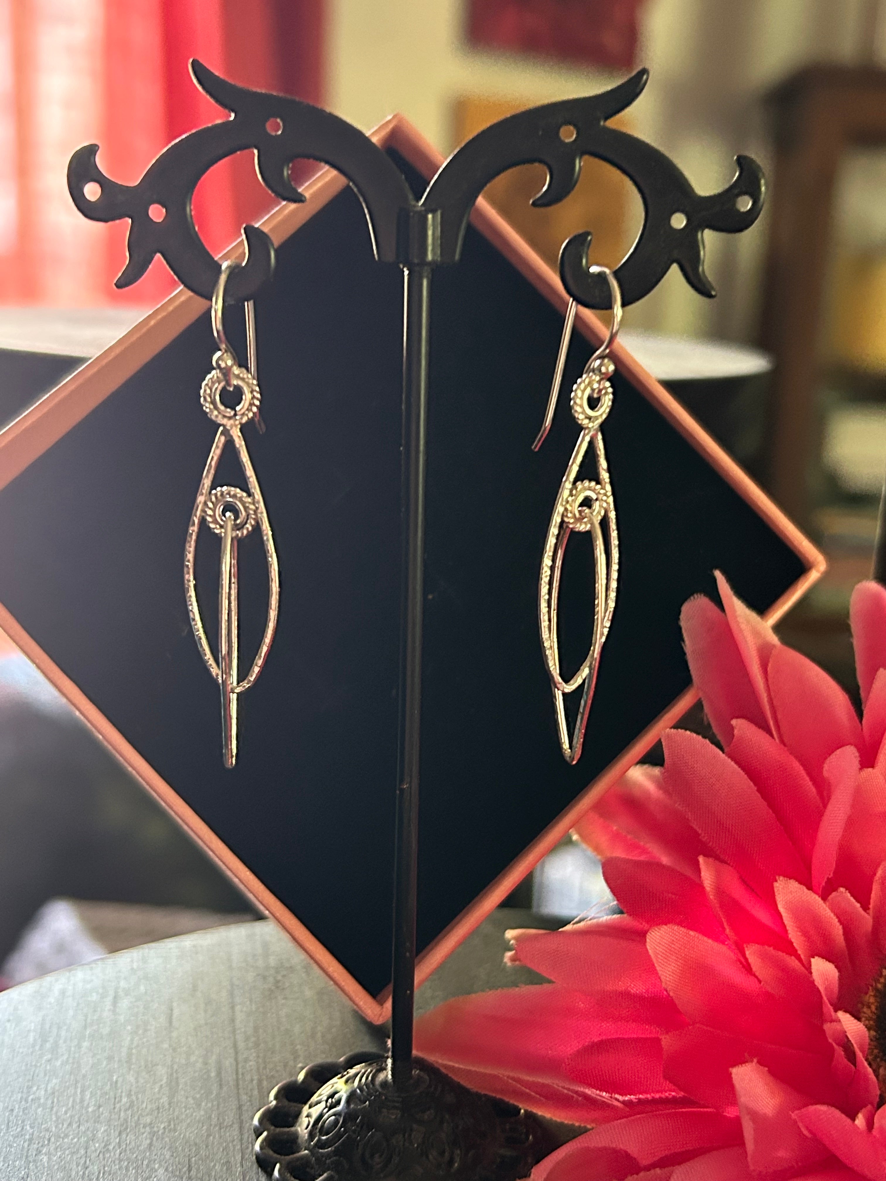 E106 Sterling ‘Circle Within a Circle’ Earrings