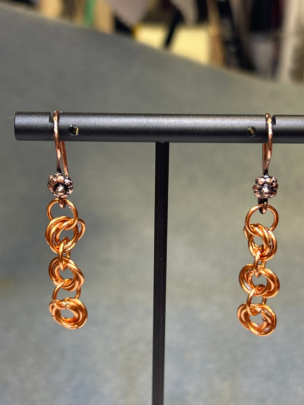 E83 medium copper chainmail earrings