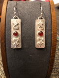 E125 SS crowned 5 mm Carnelian earrings