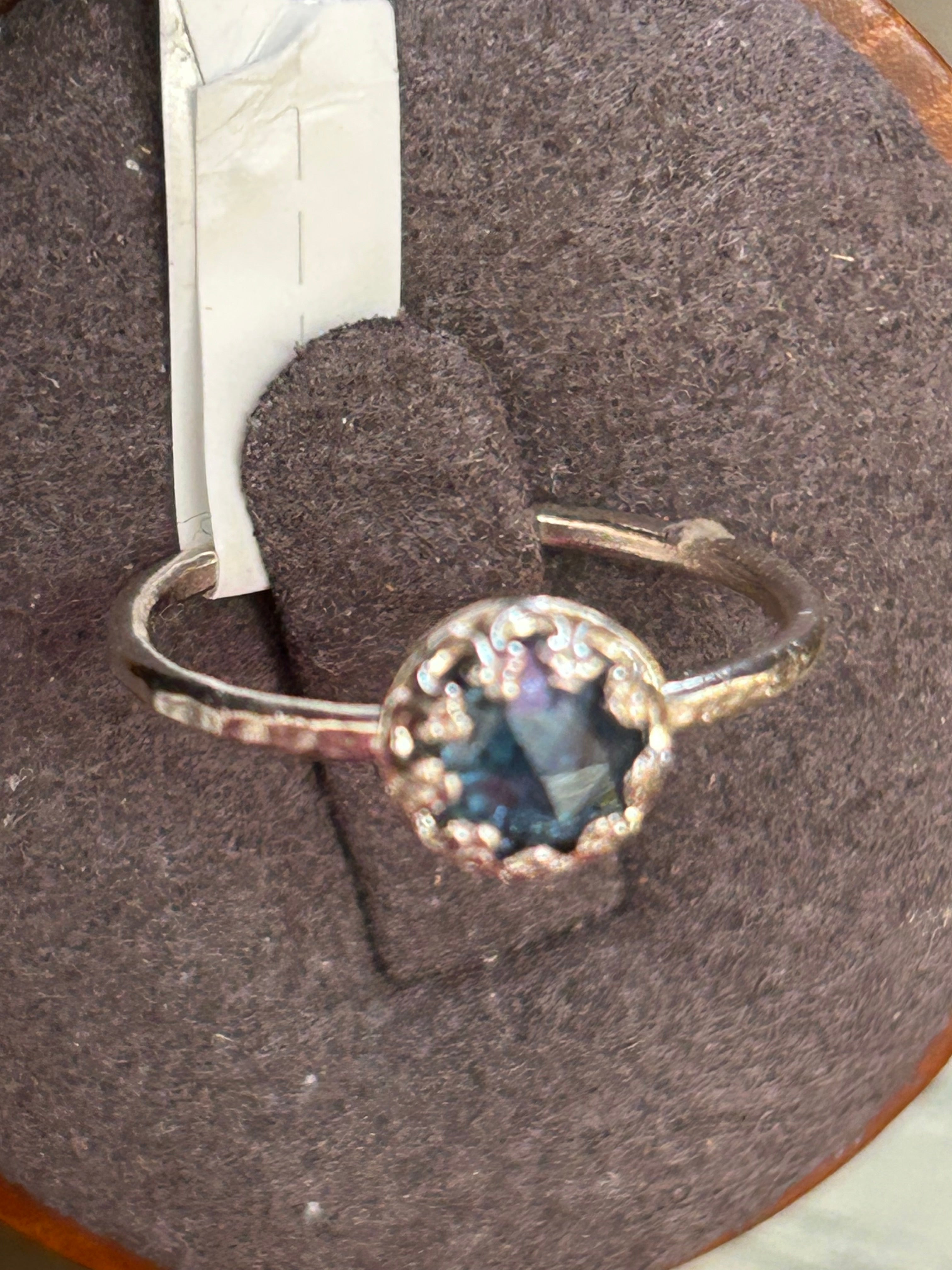 R31 SS 5mm Blue Paraiba Kyanite size 7 ring