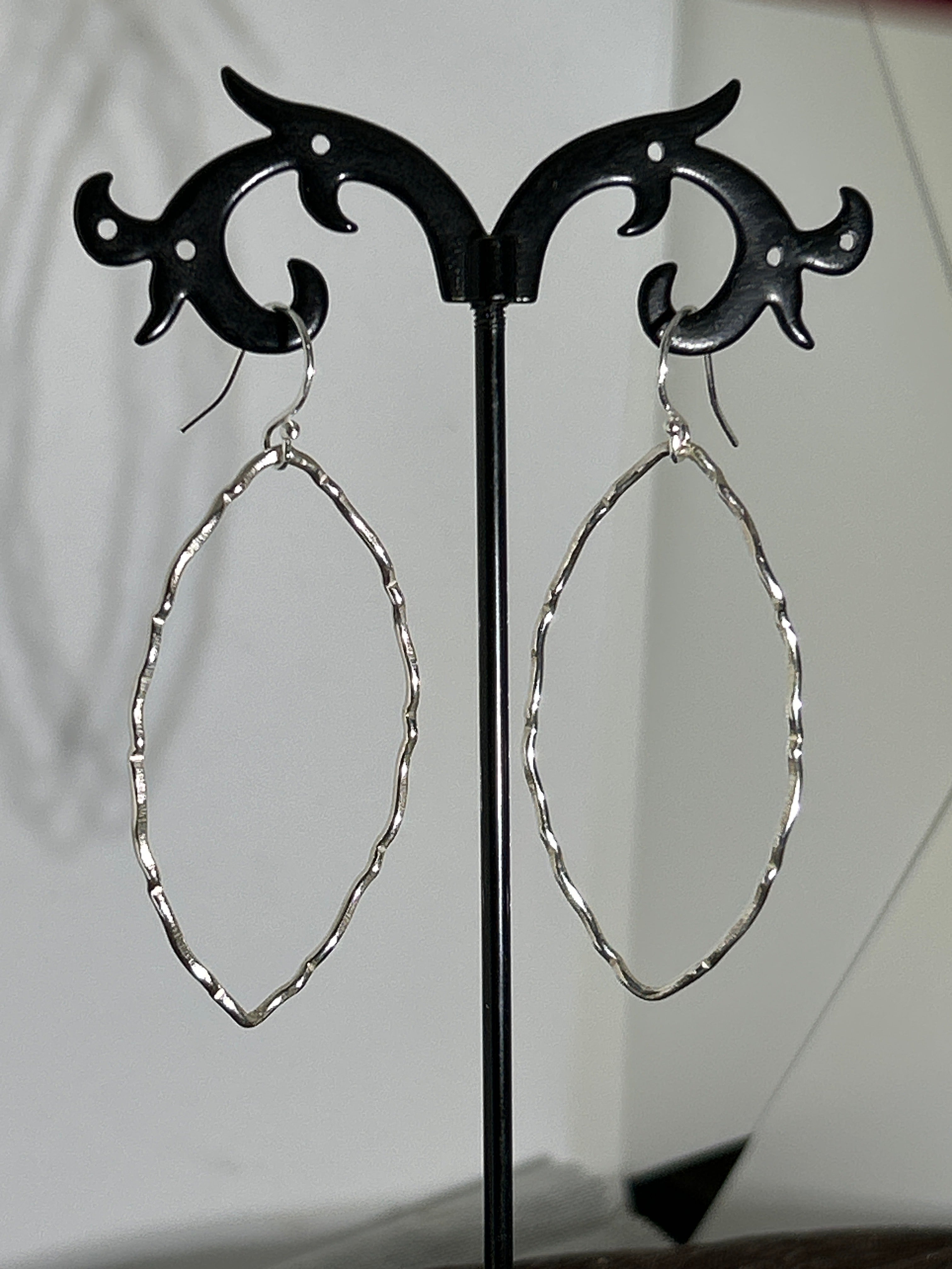 E168 Large SS wavy Diamond shaped Hoops