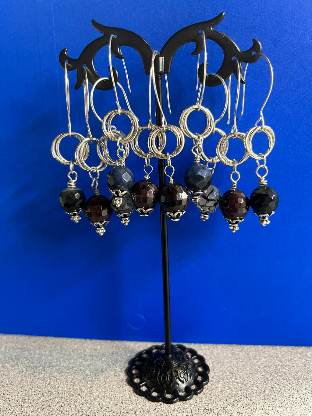 E138 SS Möbius & 10 mm Sodalite