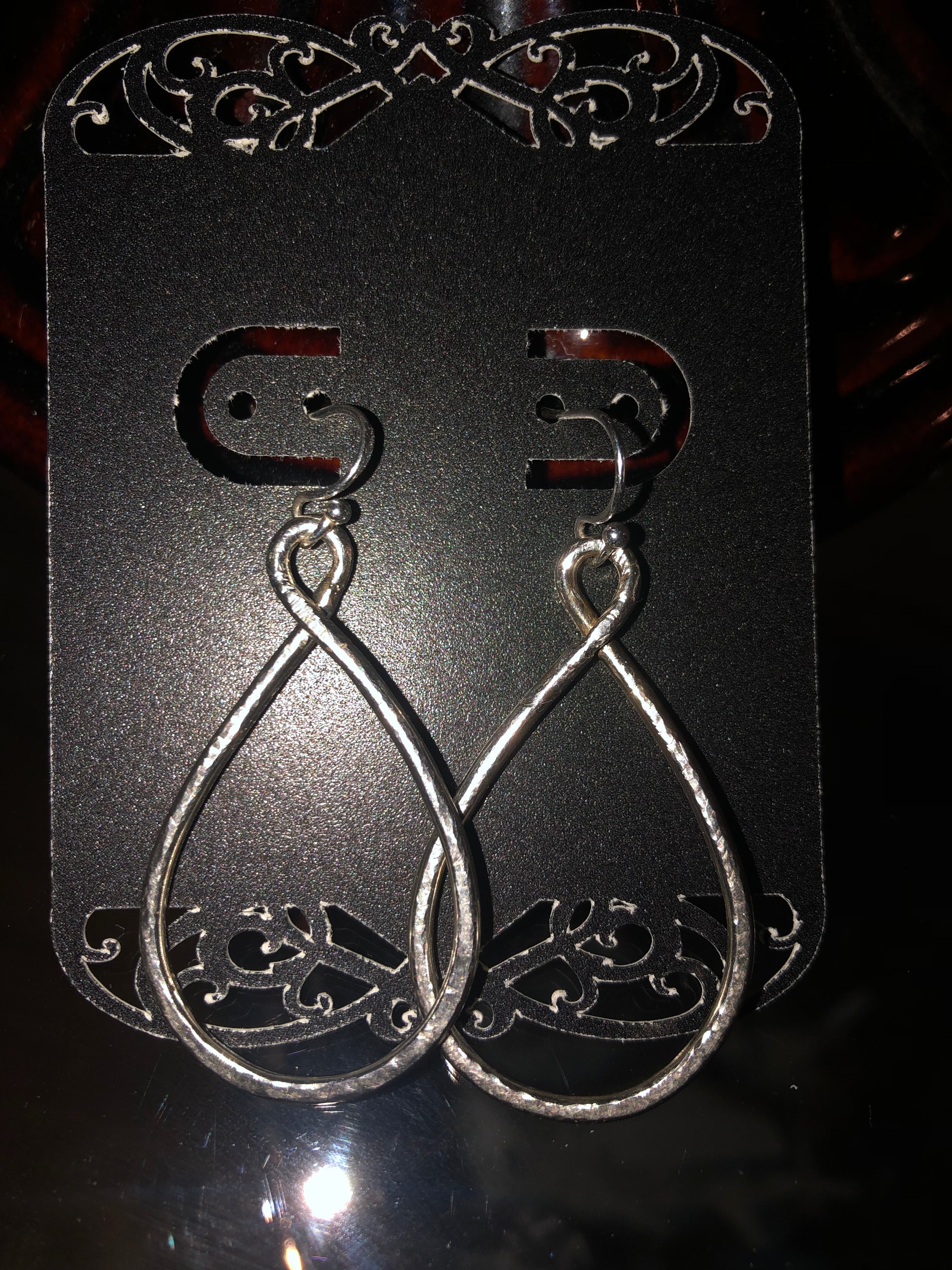 E139 SS 10 gauge large hammered fancy 8 earrings