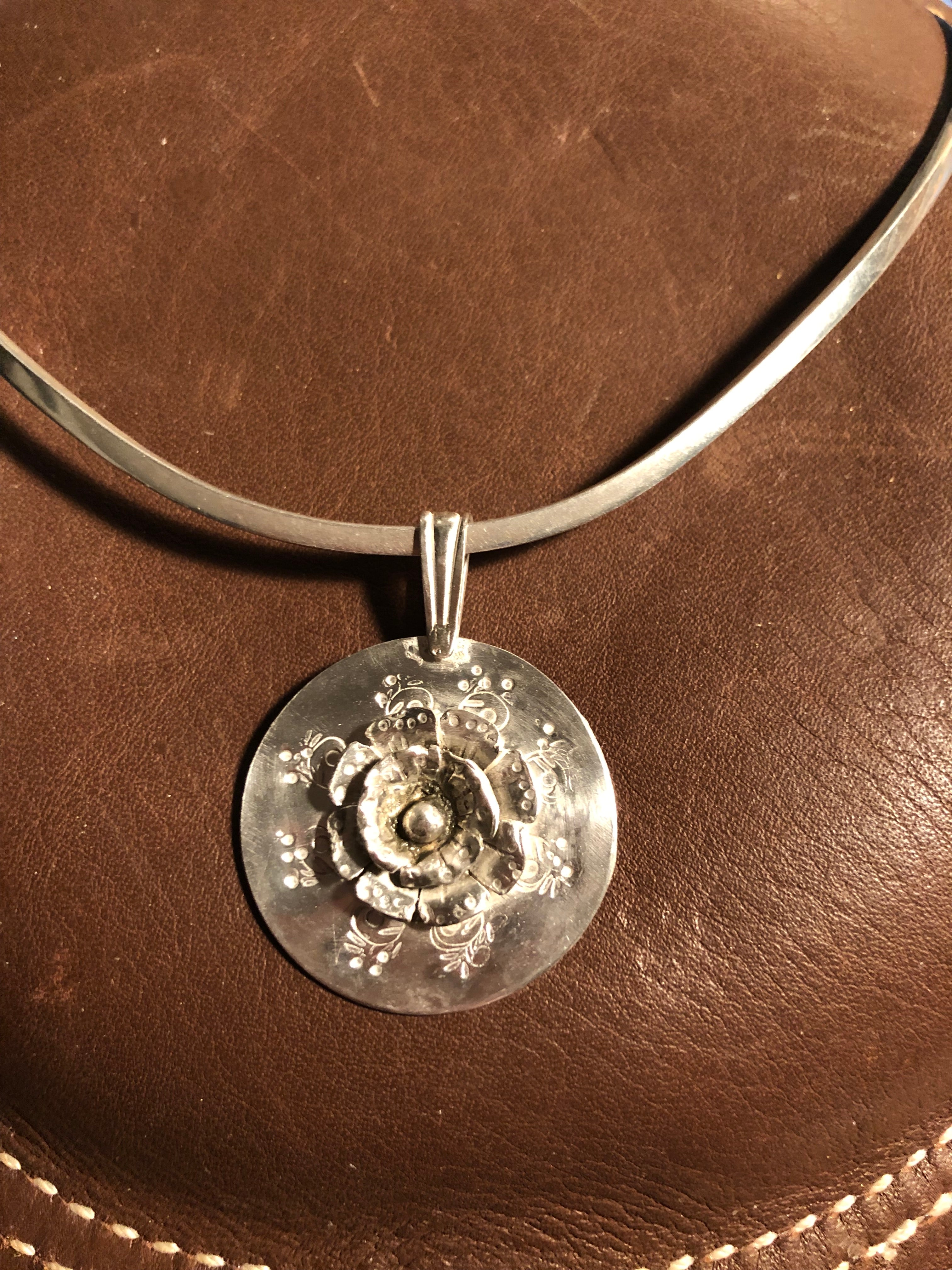 N18 Blooming Medallion Necklace