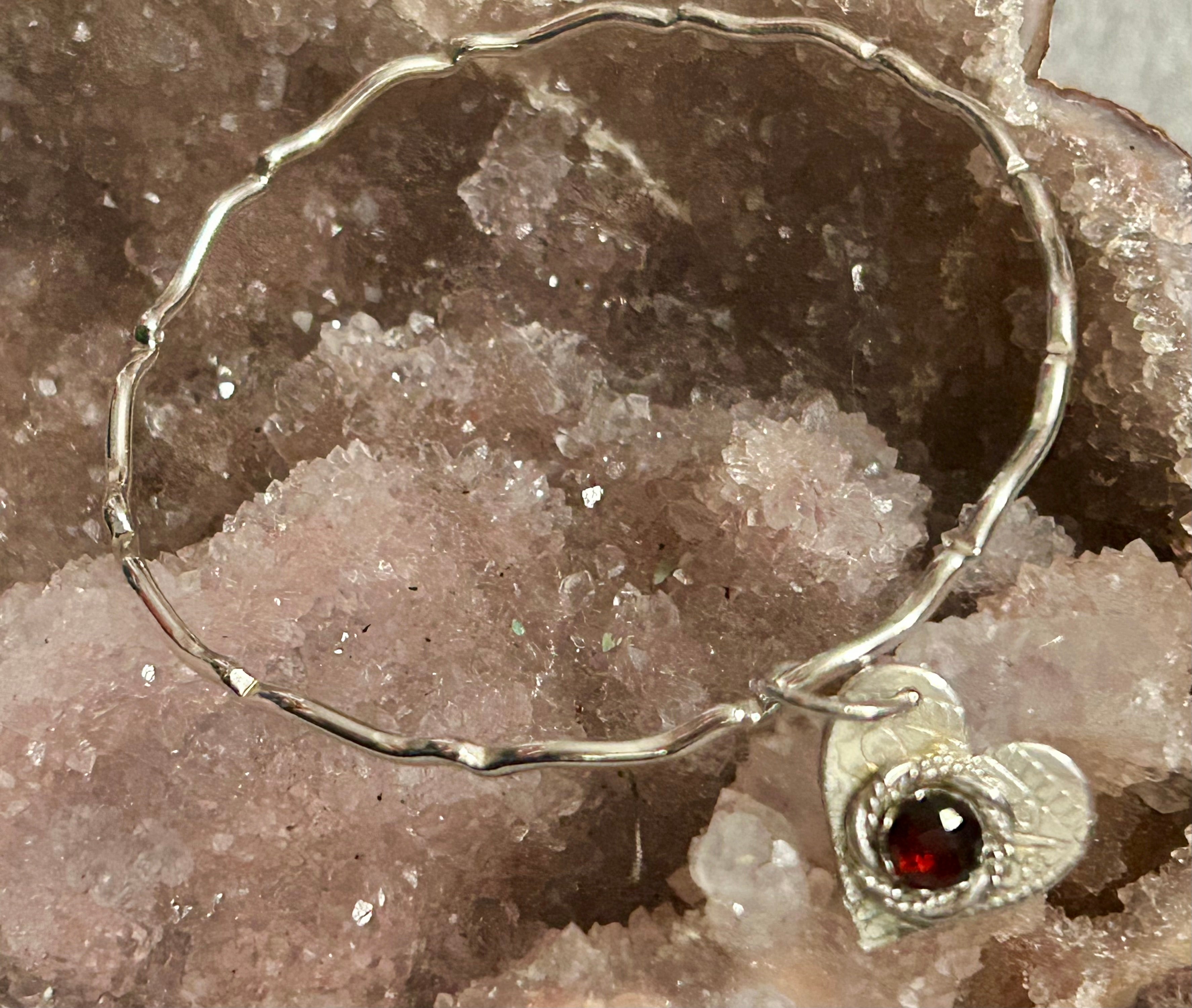 B1 Sterling Silver Wavy Bracelet with Garnet Heart Charm