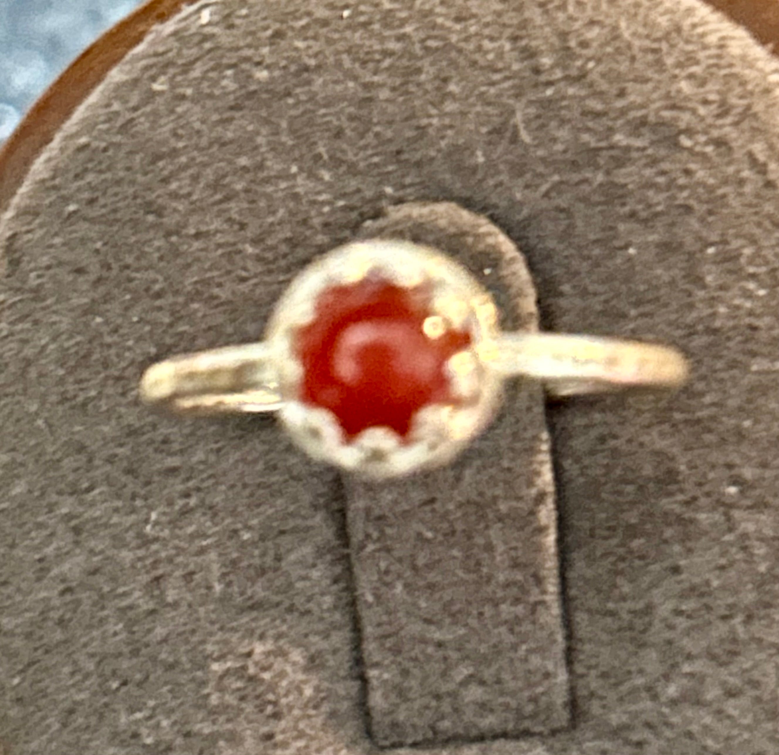 R29 SS Crown-set Carnelian size 6.75 ring