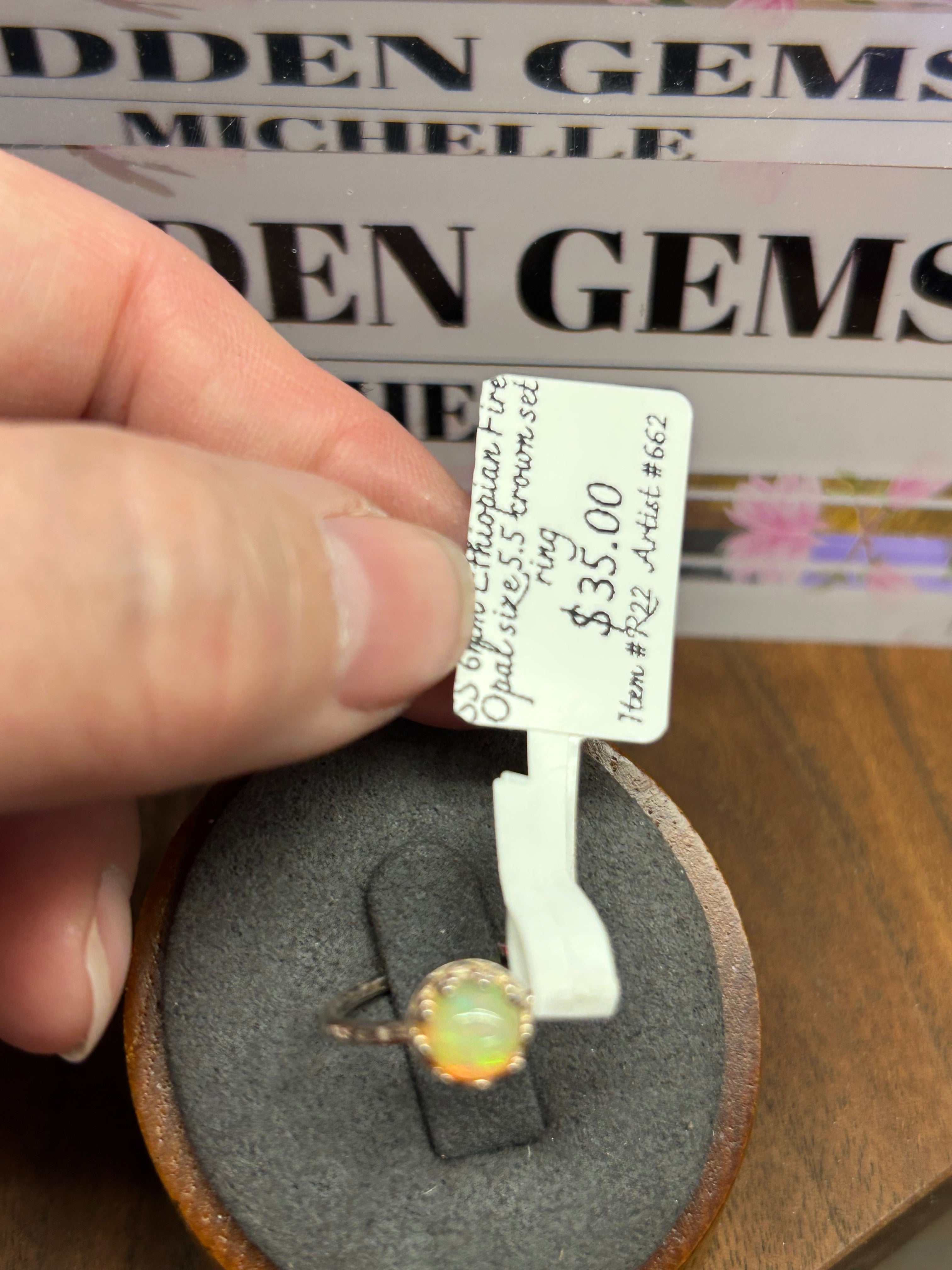 R22 SS 6mm Ethiopian Fire Opal crown set size 5.5 ring