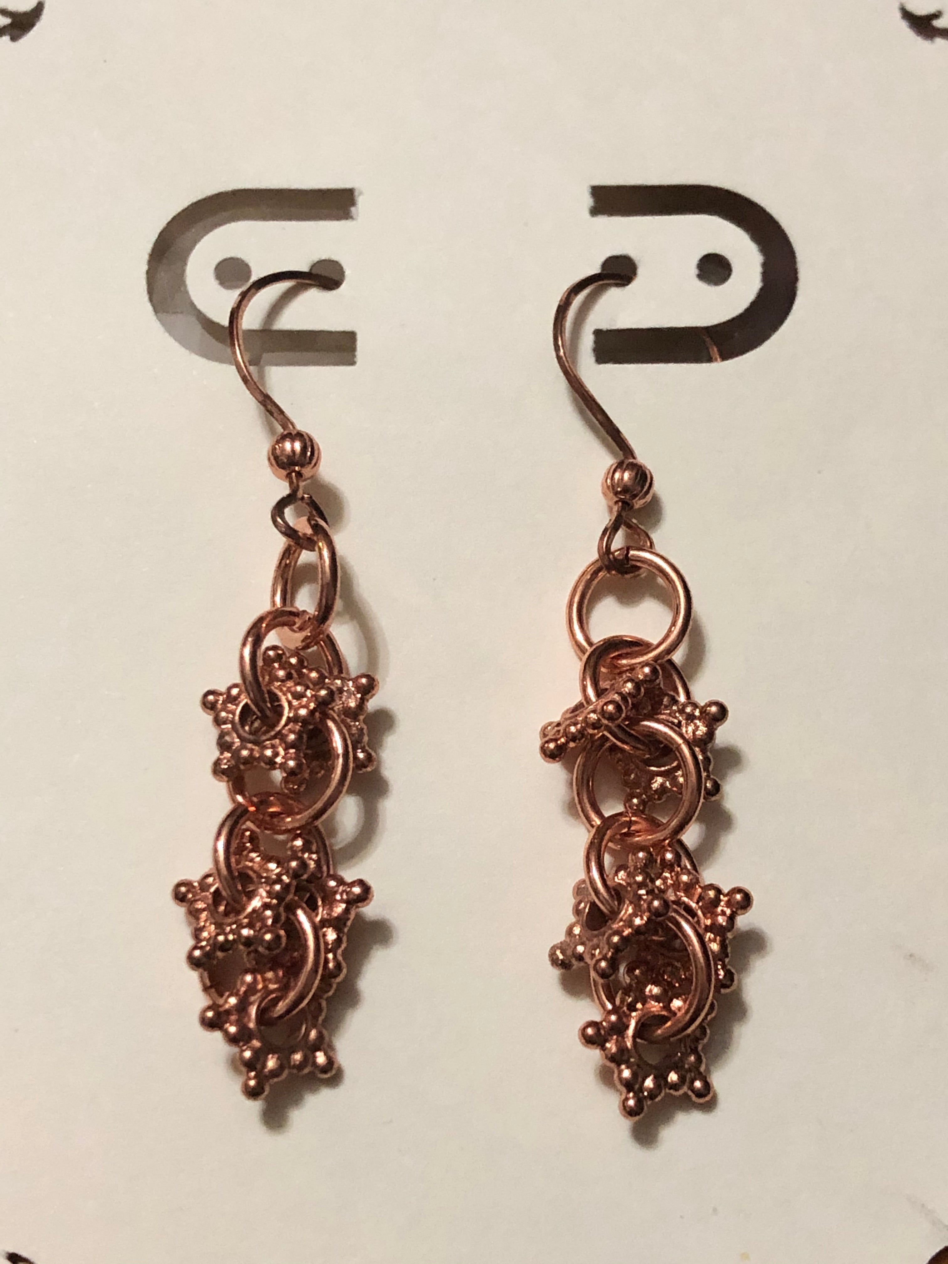 E83 Copper Möbius Chainmail earrings