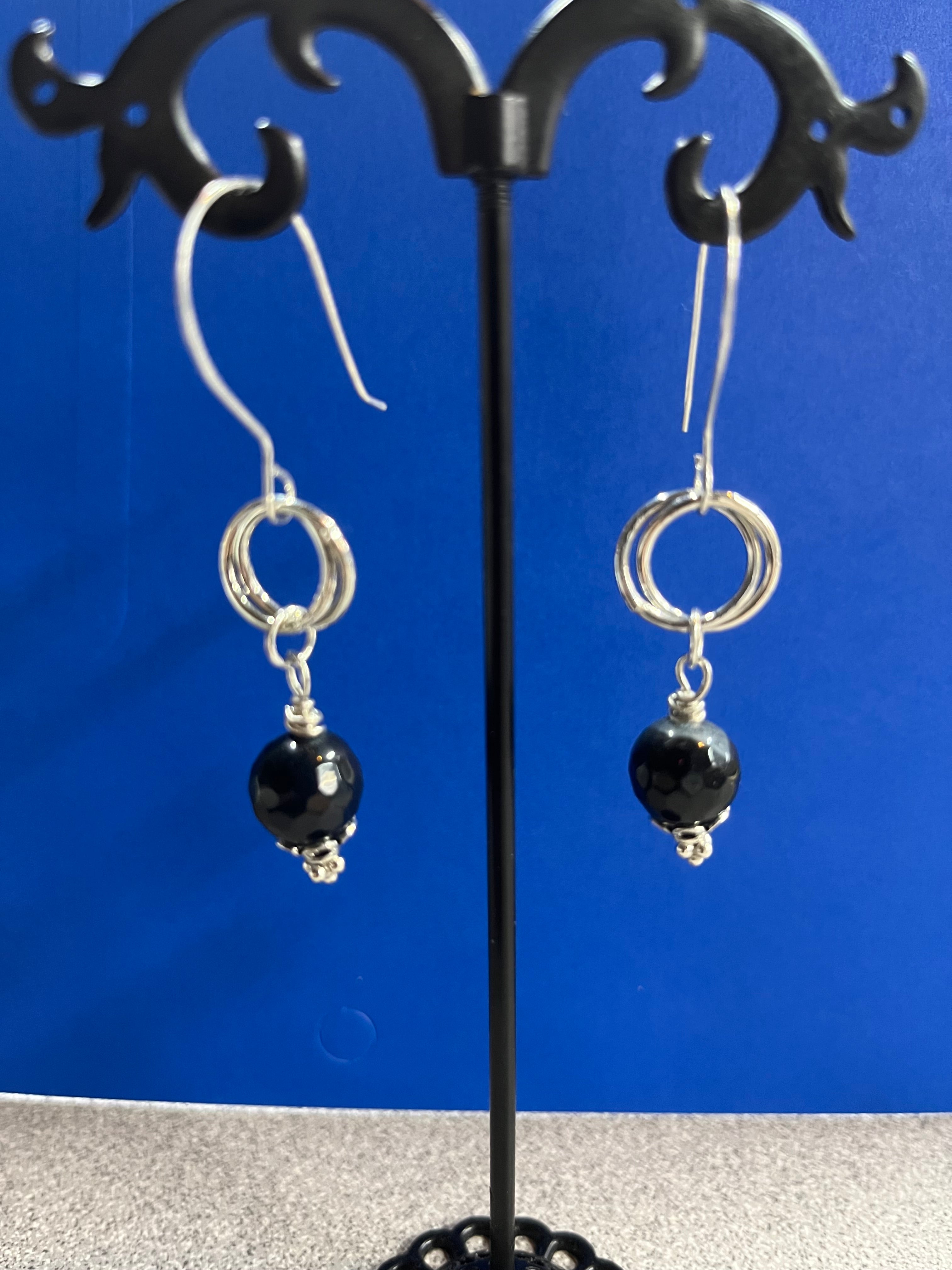 E137 SS Möbius & 10 mm Black Agate