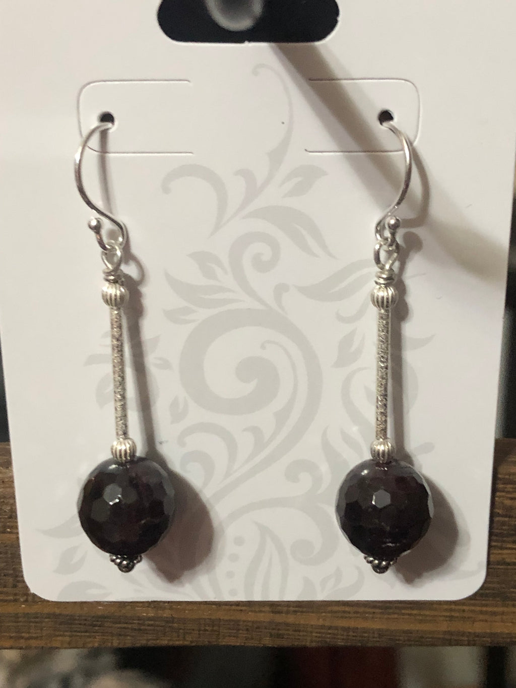 E153 Bead-on-a-stick