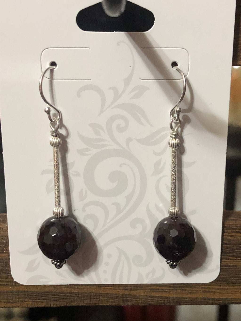 E153 Bead-on-a-stick