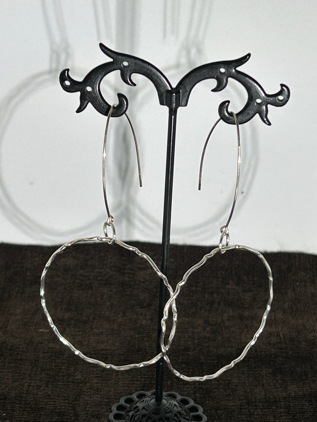 E151 SS Lg hoop earrings