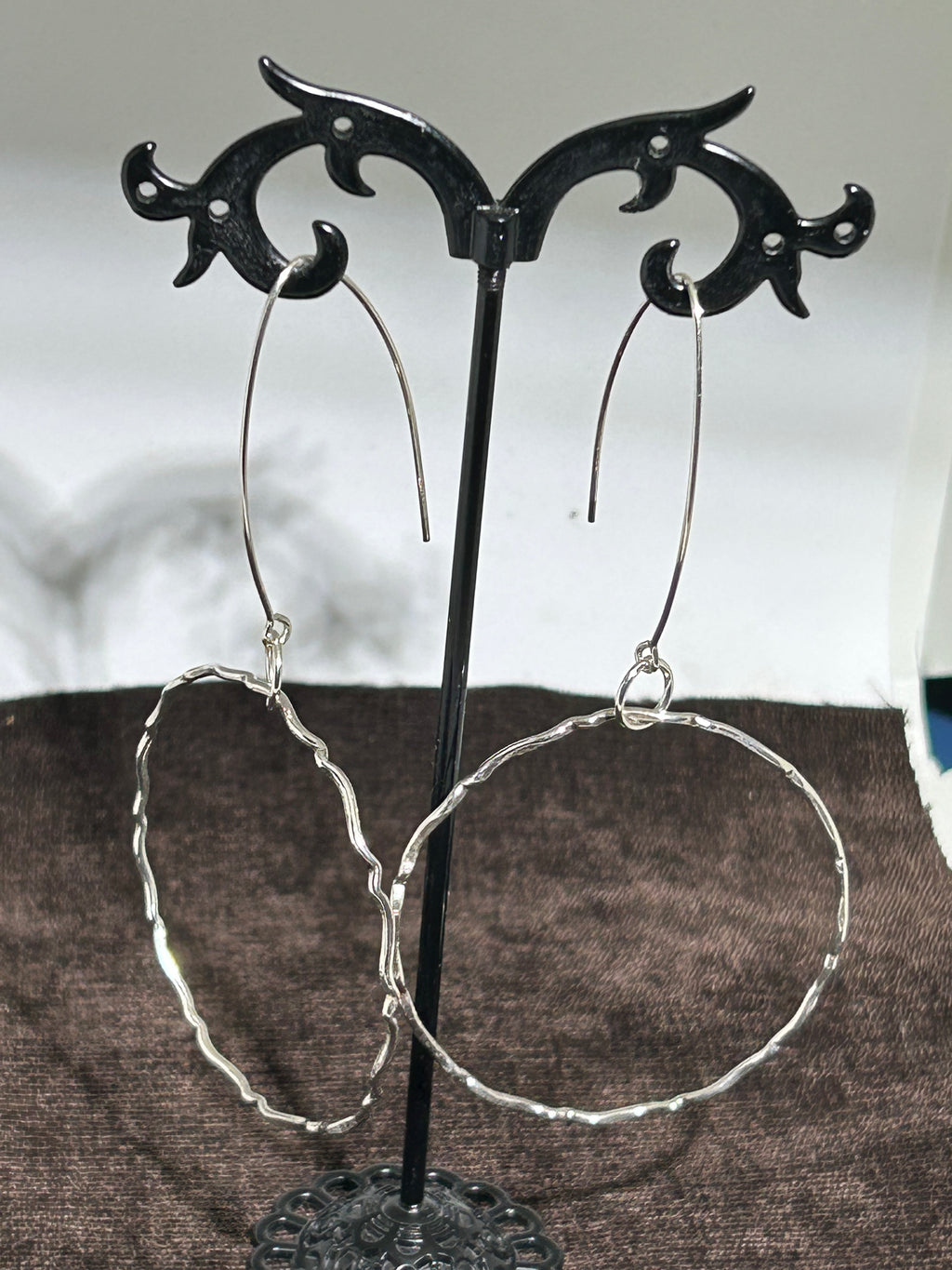 E151 SS Lg hoop earrings