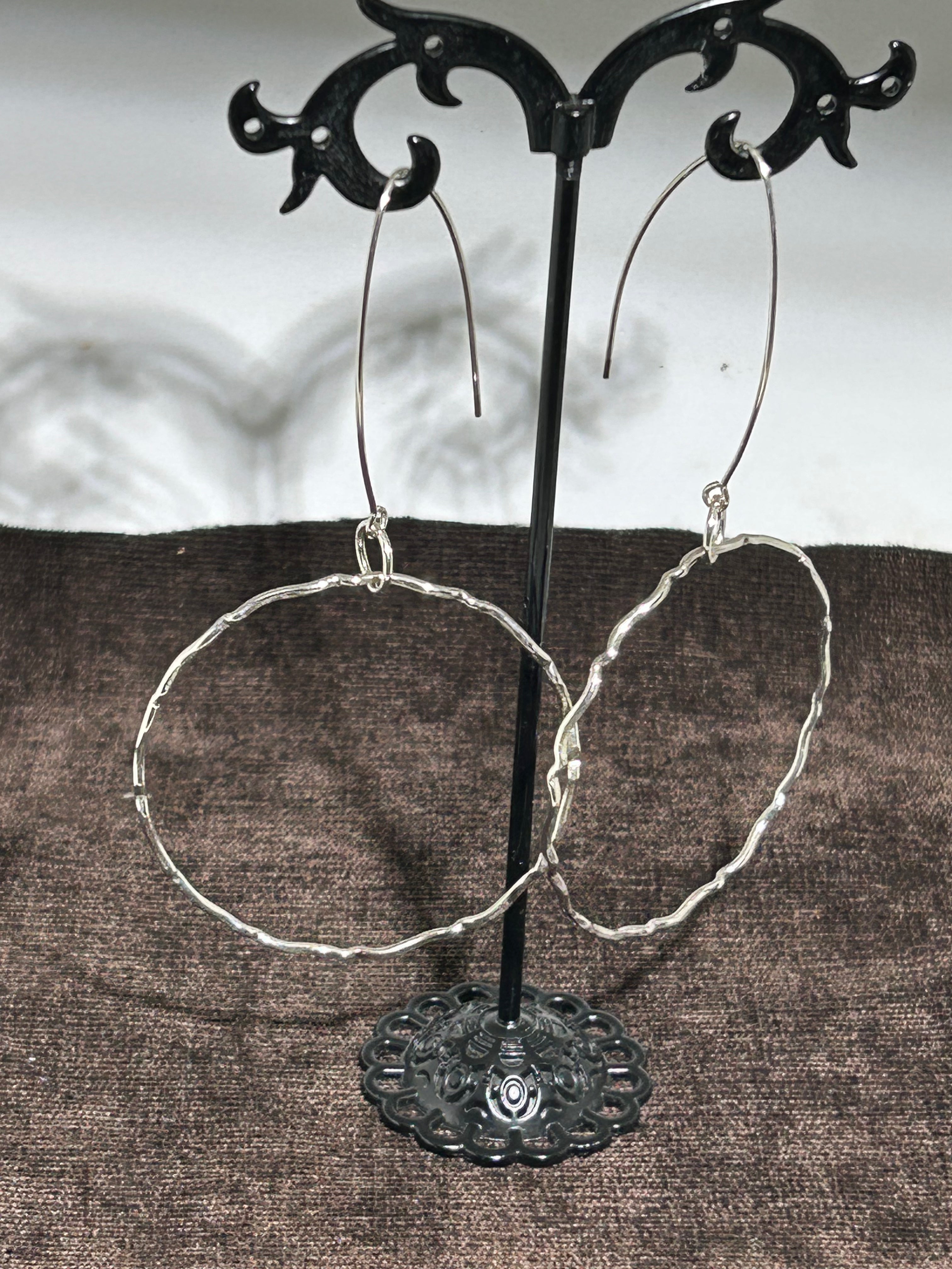 E151 SS Lg hoop earrings