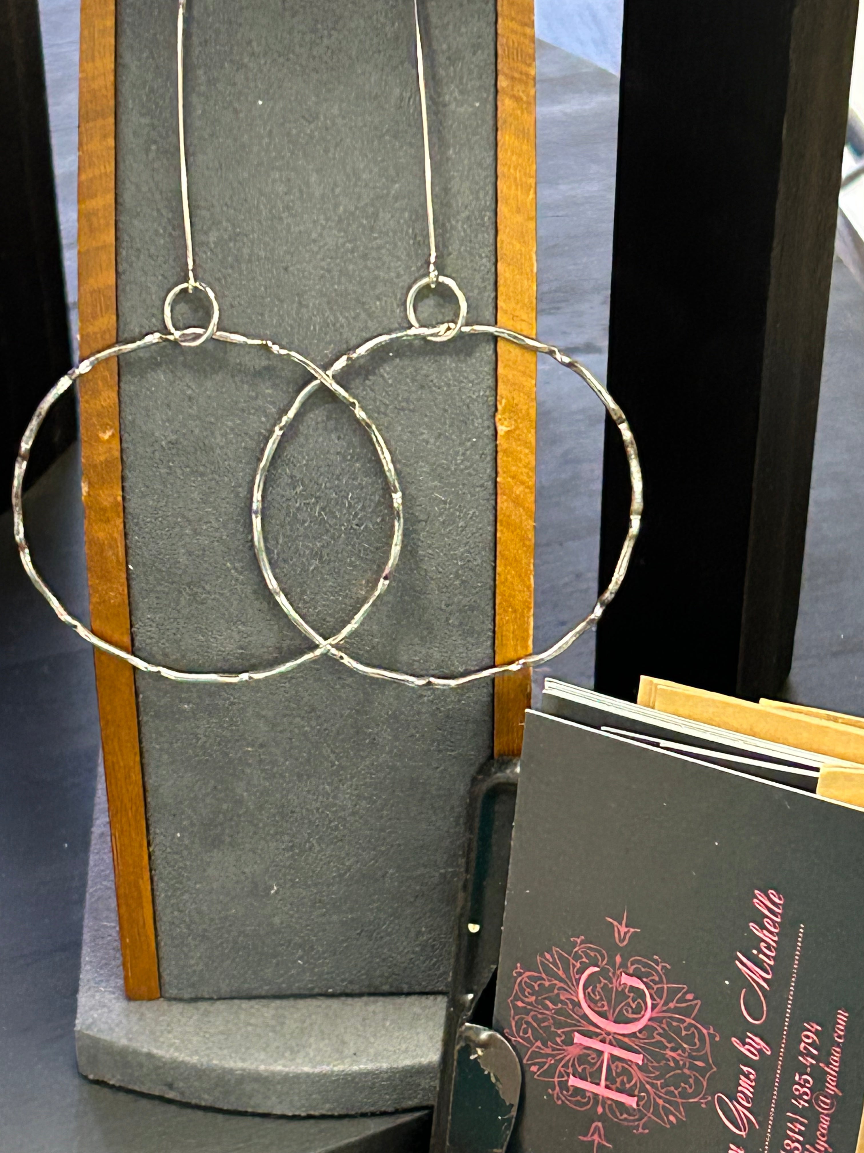 E151 SS Lg hoop earrings