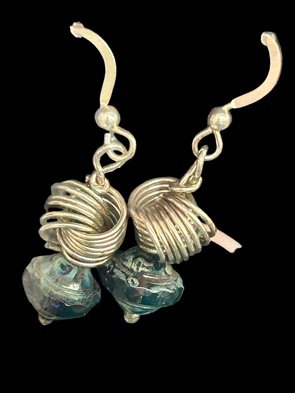 E80 SS Love Knot with Czech glass saturn bead