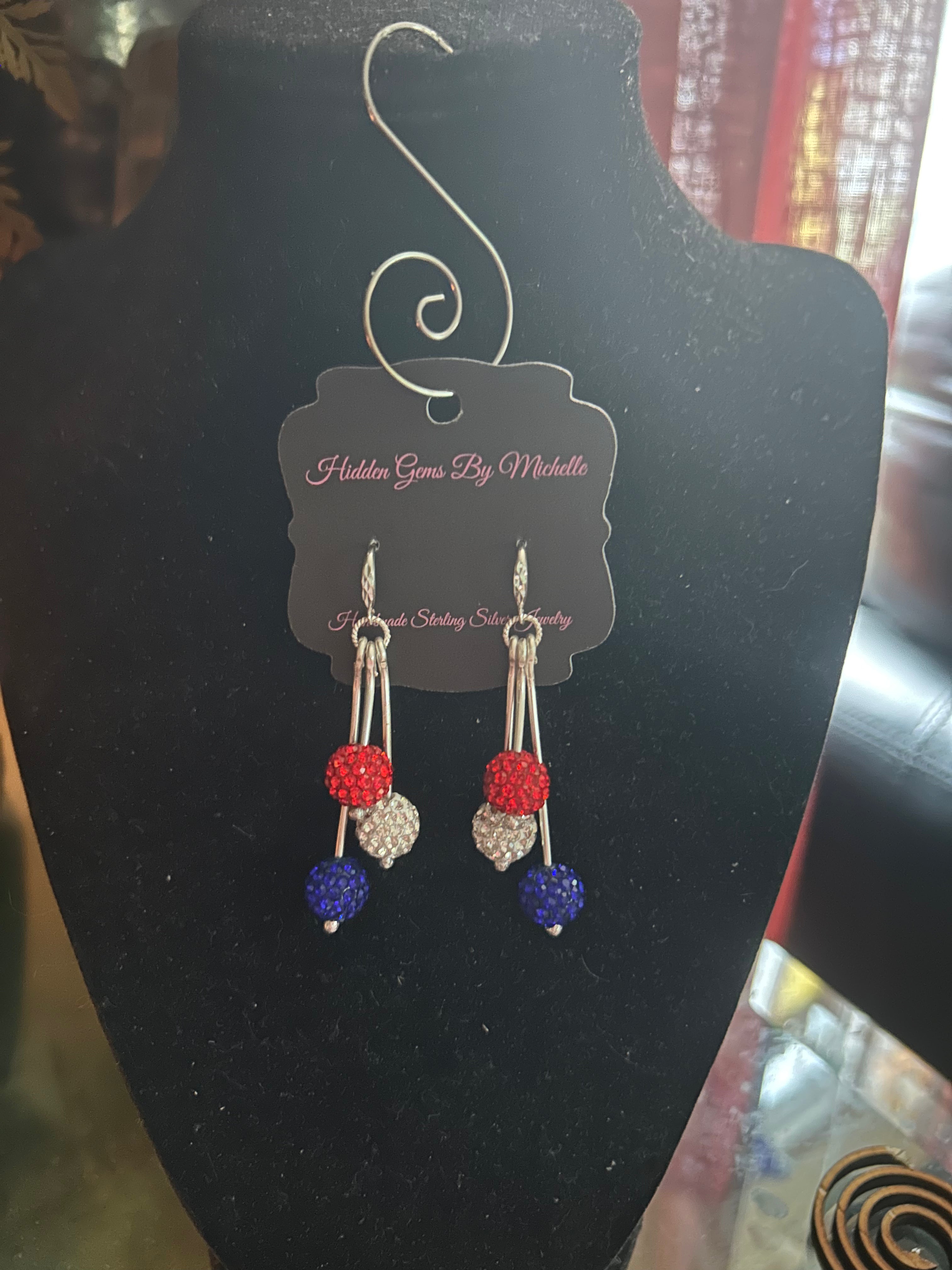 E203  O’ Glory Earrings